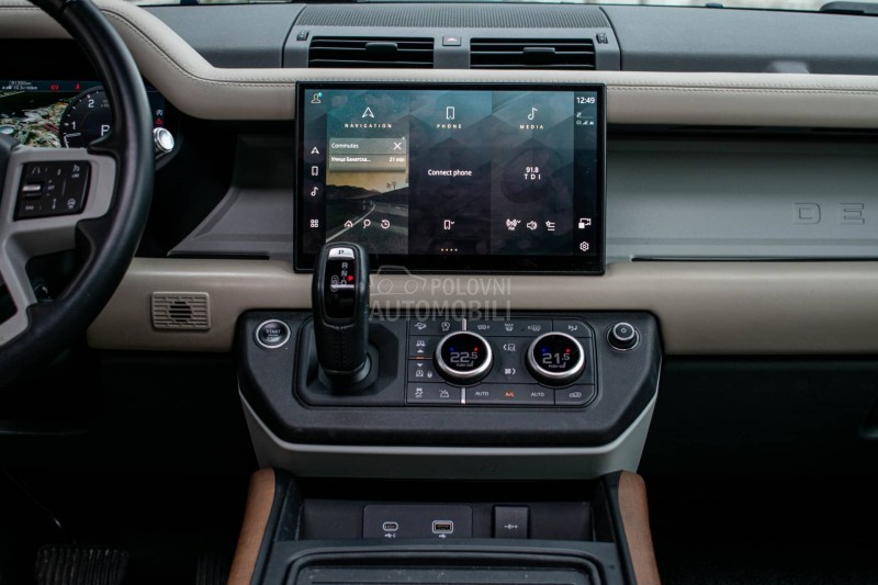 Land Rover Defender HSE 30D 300 Hybrid