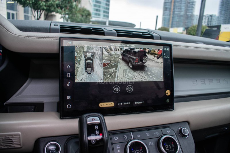 Land Rover Defender HSE 30D 300 Hybrid