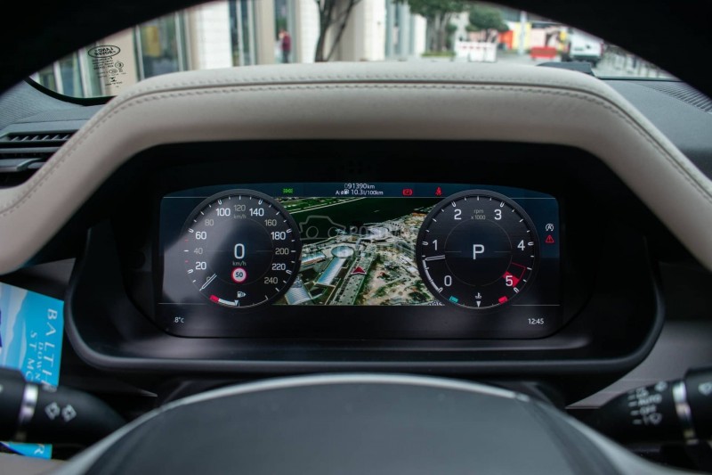 Land Rover Defender HSE 30D 300 Hybrid