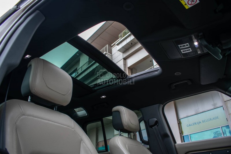 Land Rover Defender HSE 30D 300 Hybrid