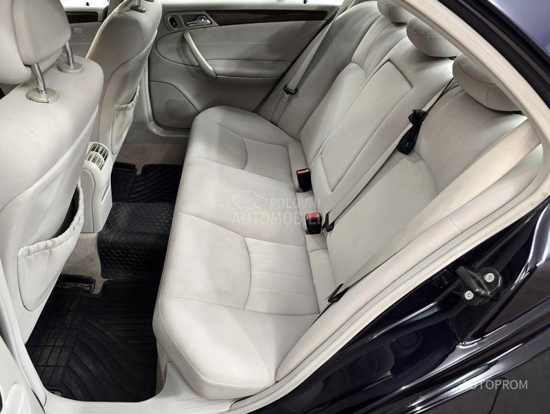 Mercedes Benz C 200 cdi /E X T R A/