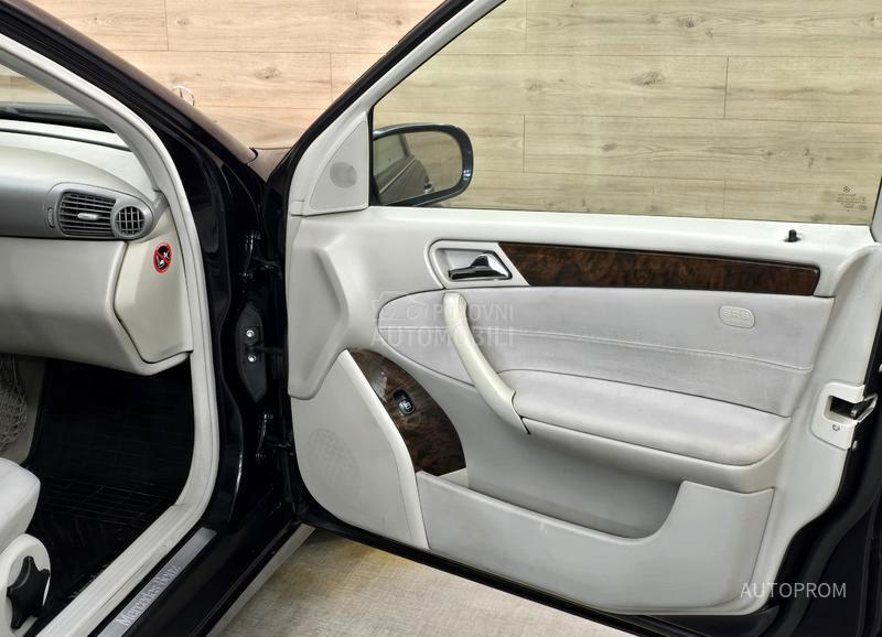 Mercedes Benz C 200 cdi /E X T R A/
