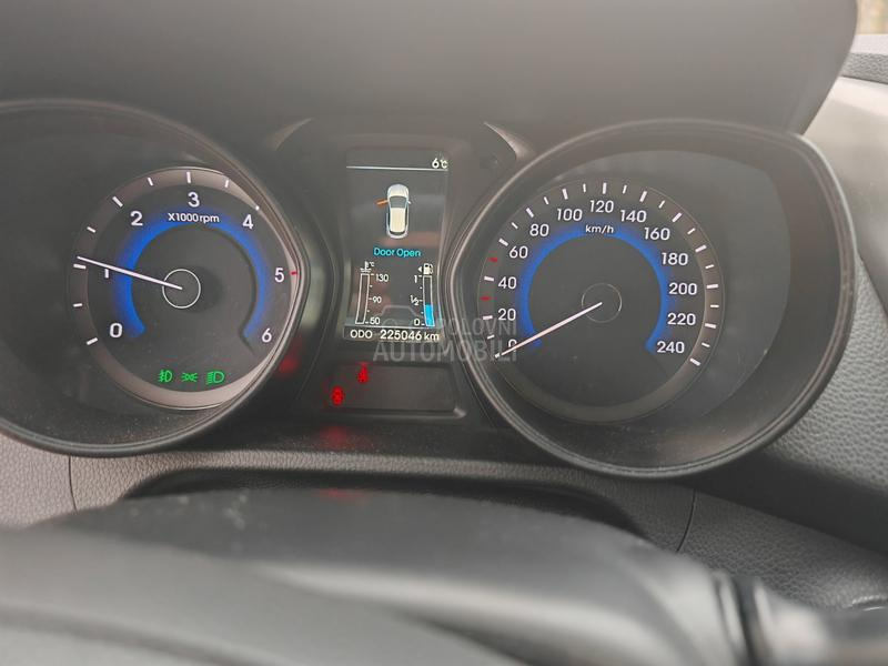 Hyundai i30 1.6 crdi