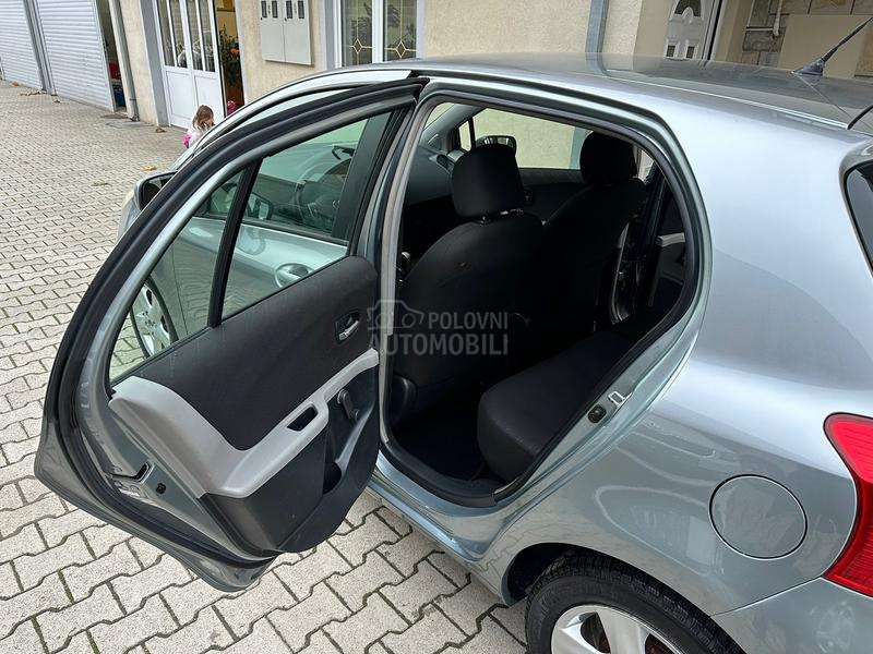 Toyota Yaris 1.0