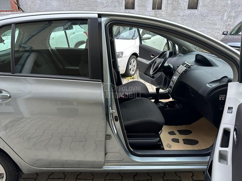 Toyota Yaris 1.0
