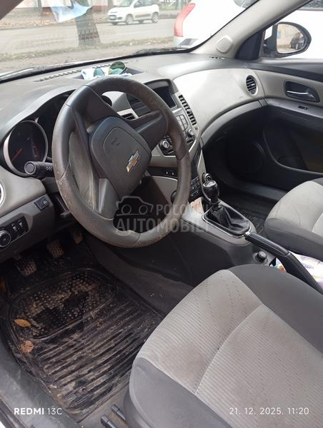 Chevrolet Cruze 1600