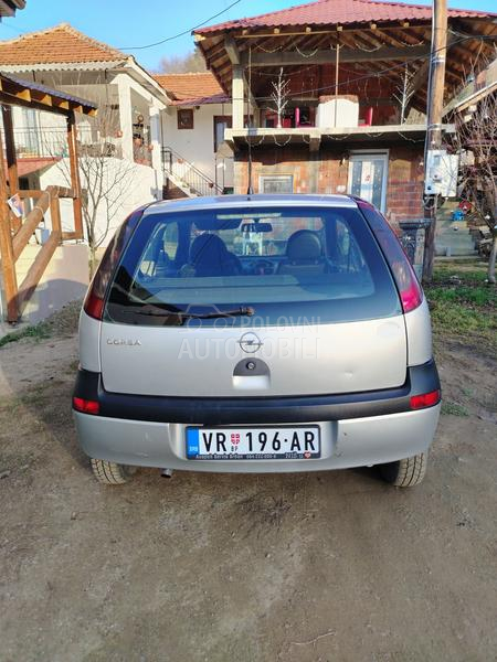 Opel Corsa C 1.0 njoy
