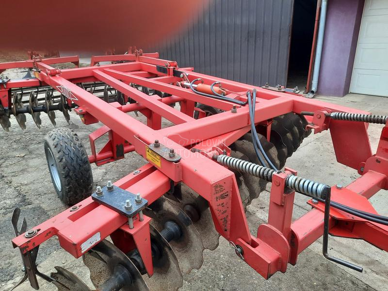 Adut adut 32 listova