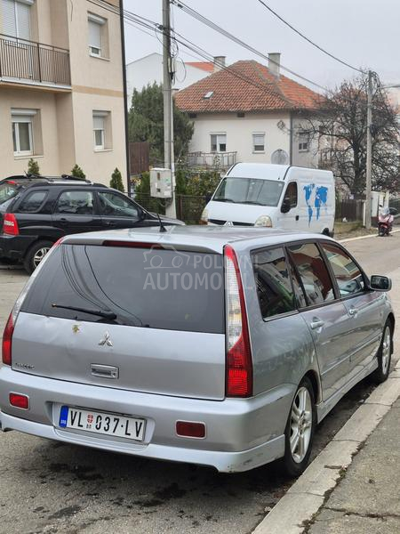 Mitsubishi Lancer 
