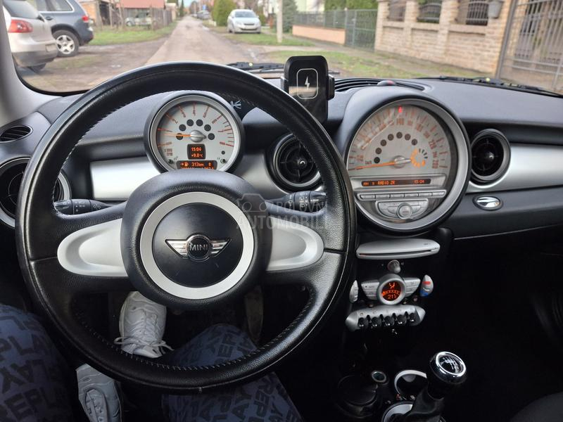 MINI Cooper 20011/10god.