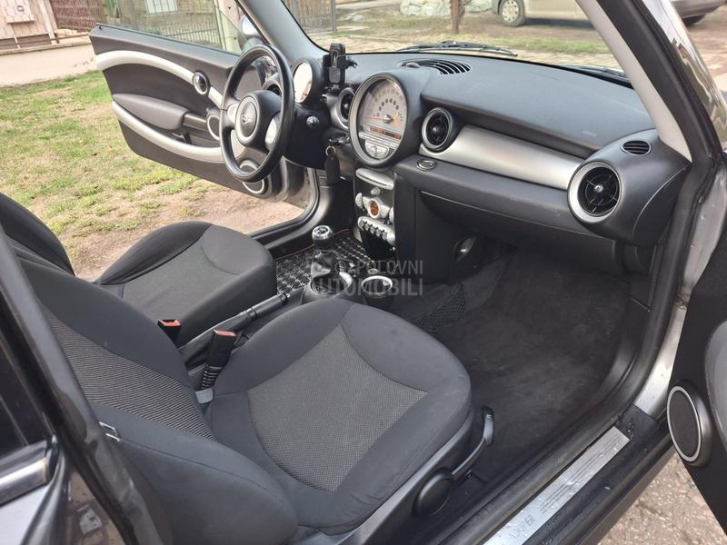 MINI Cooper 20011/10god.