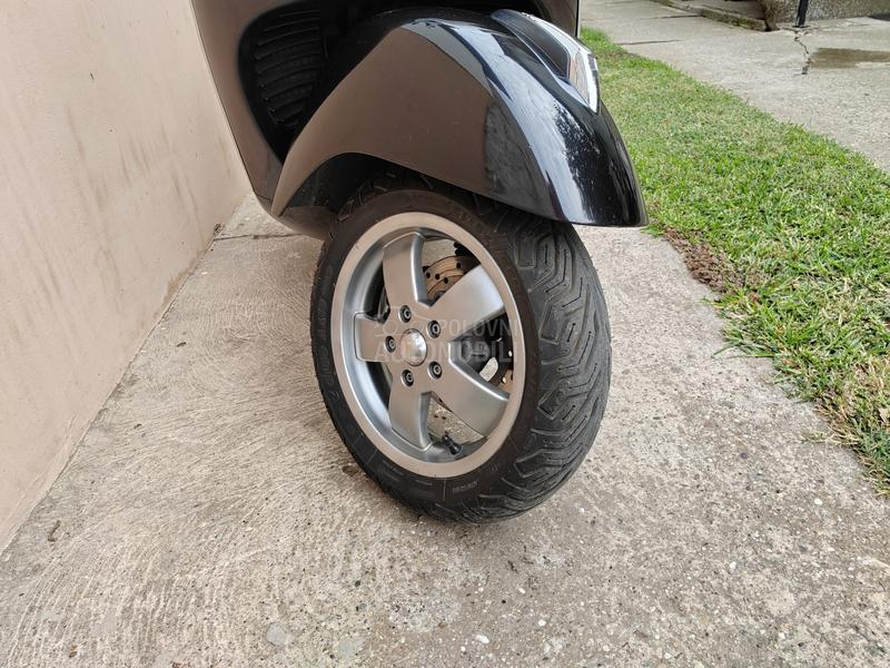 Piaggio Vespa gts 250ie