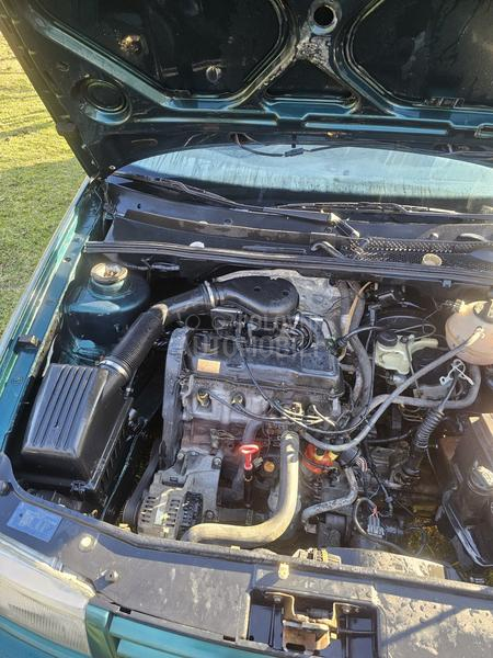 Volkswagen Vento 1.8 GLX