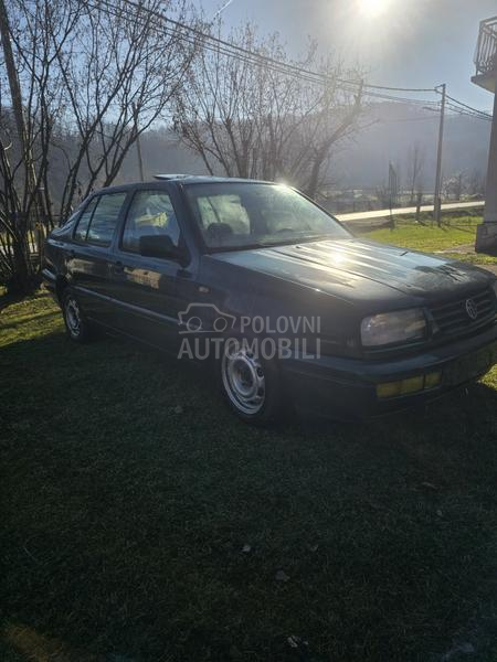 Volkswagen Vento 1.8 GLX