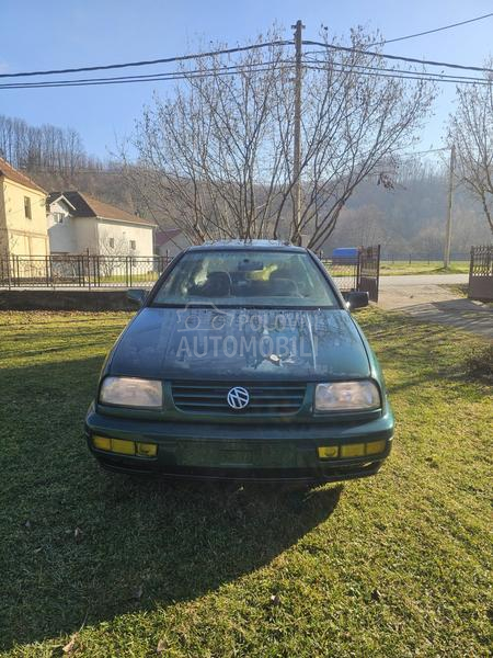 Volkswagen Vento 1.8 GLX