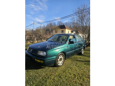 Volkswagen Vento 1.8 GLX
