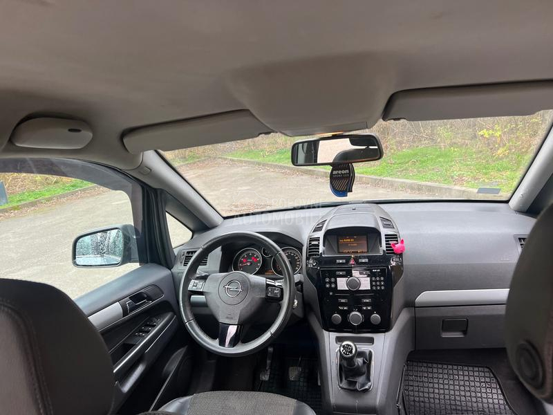 Opel Zafira 1.6
