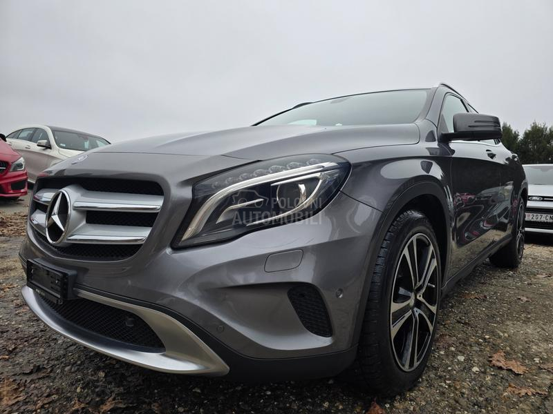 Mercedes Benz GLA 250 2.0 4-Matic CH 4x4