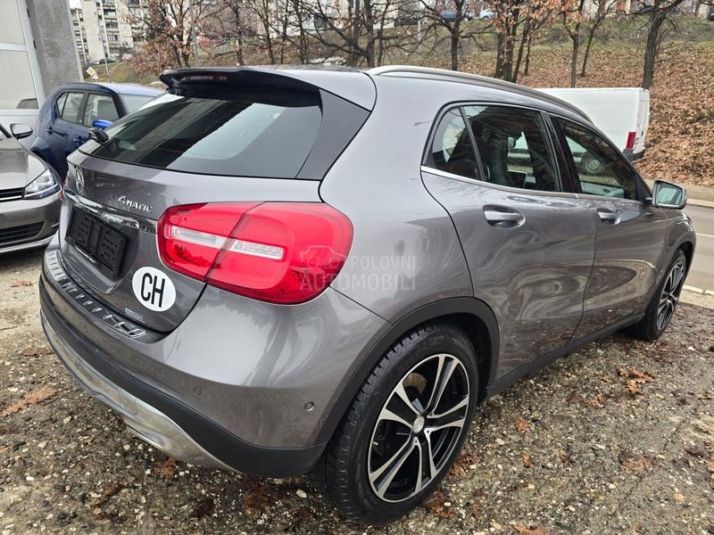 Mercedes Benz GLA 250 2.0 4-Matic CH 4x4