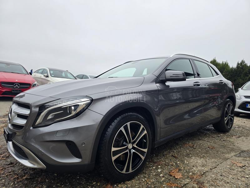 Mercedes Benz GLA 250 2.0 4-Matic CH 4x4