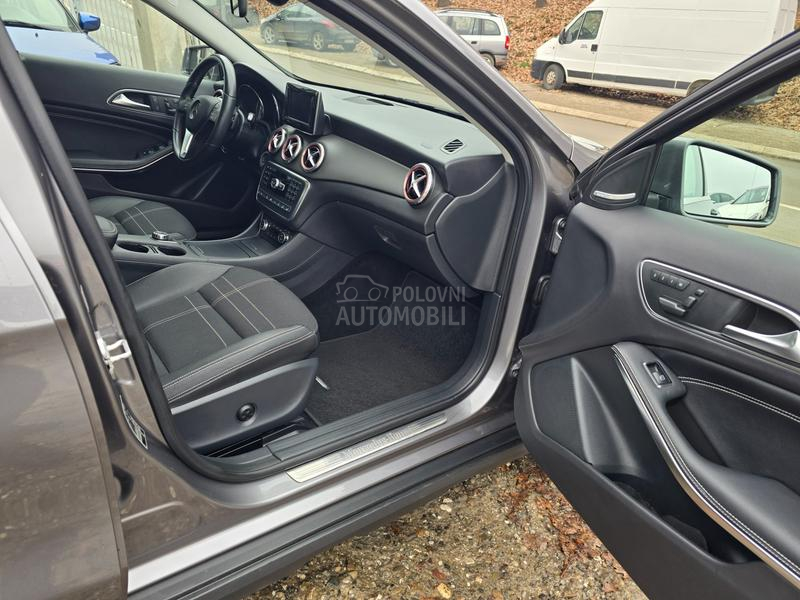 Mercedes Benz GLA 250 2.0 4-Matic CH 4x4