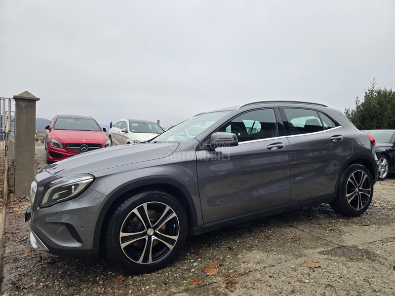 Mercedes Benz GLA 250 2.0 4-Matic CH 4x4
