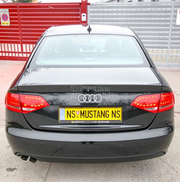 Audi A4 S LINE/18/LED