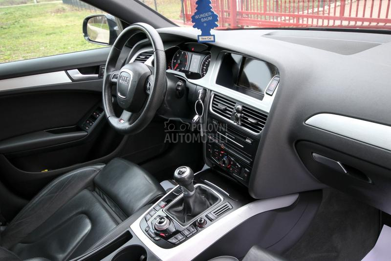 Audi A4 S LINE/18/LED