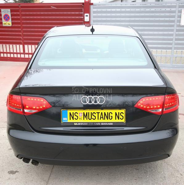 Audi A4 S LINE/18/LED