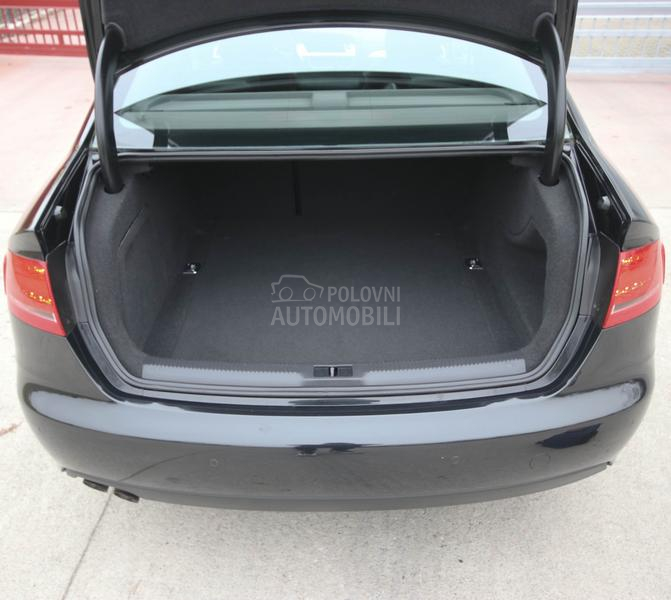 Audi A4 S LINE/18/LED