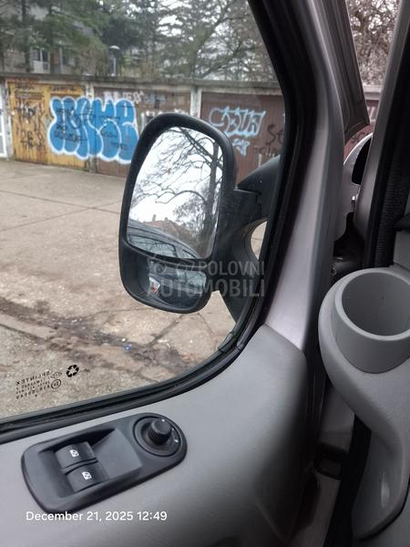 Opel Vivaro 2.0 o d ličan kamera