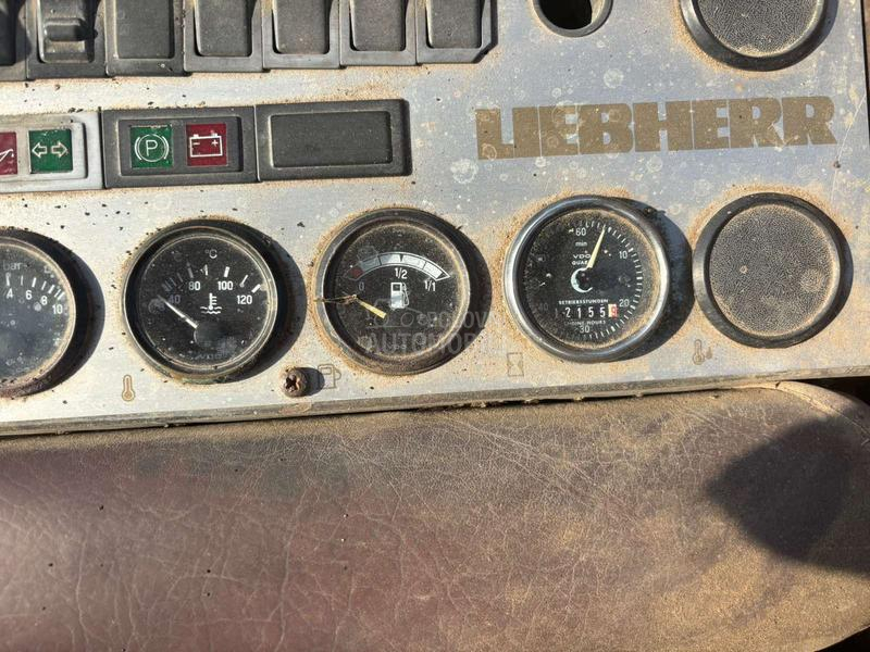 Liebherr 721