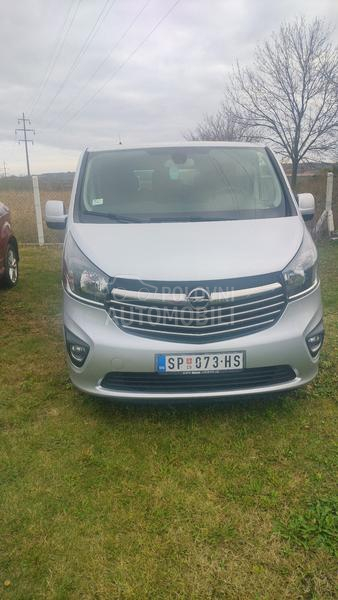 Opel Vivaro produženi