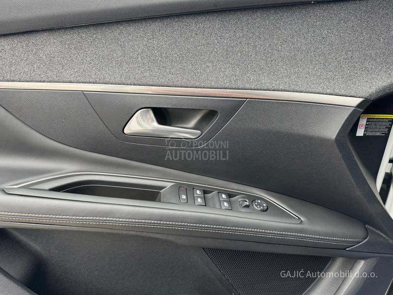 Peugeot 3008 ALLURE