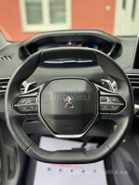 Peugeot 3008 ALLURE