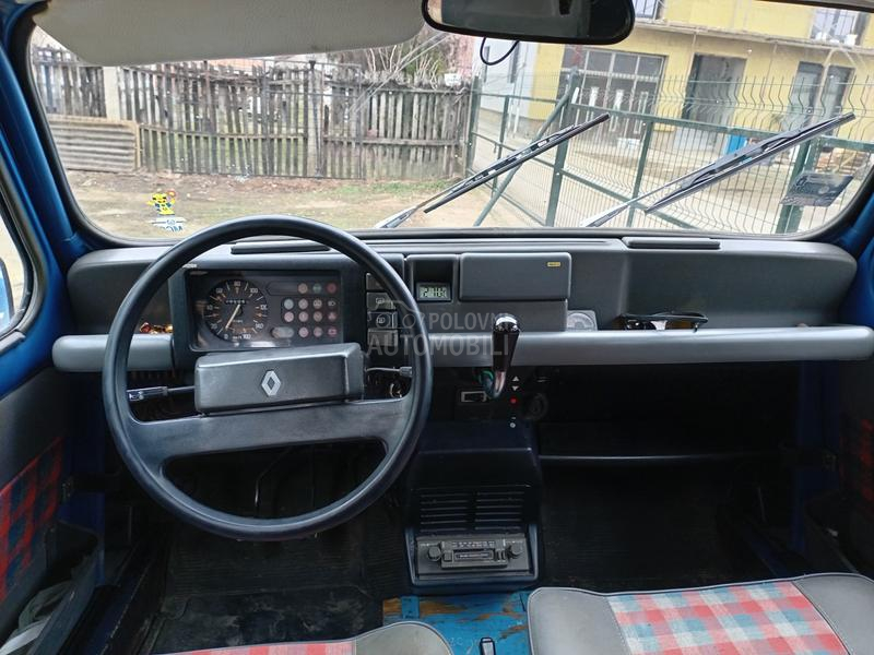 Renault R 4 