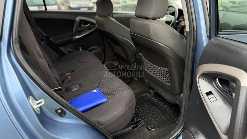 Toyota RAV 4 2.2 T.O.P PONUDA