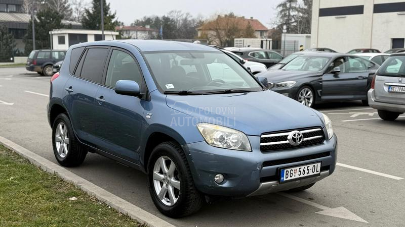 Toyota RAV 4 2.2 T.O.P PONUDA