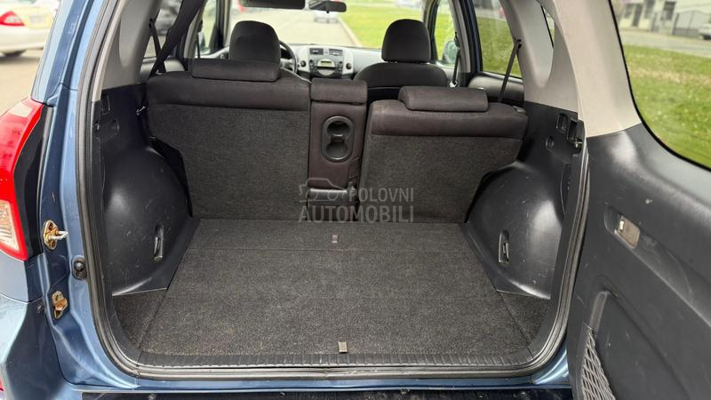 Toyota RAV 4 2.2 T.O.P PONUDA