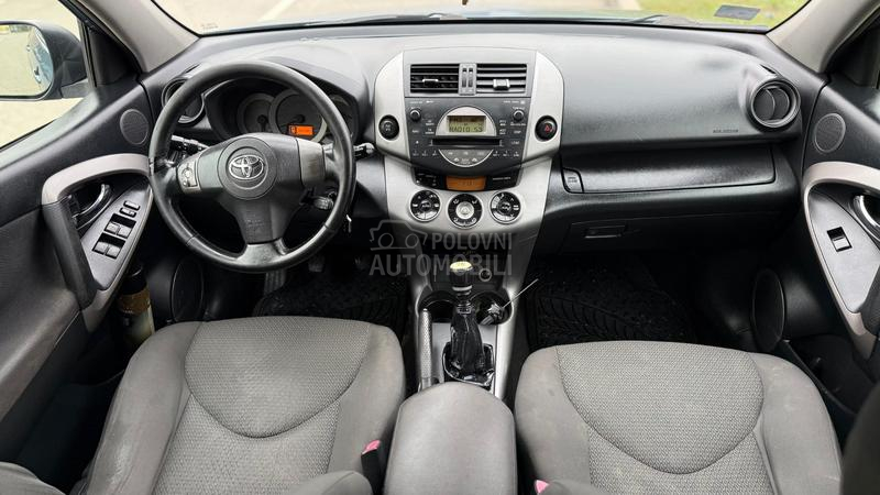 Toyota RAV 4 2.2 T.O.P PONUDA