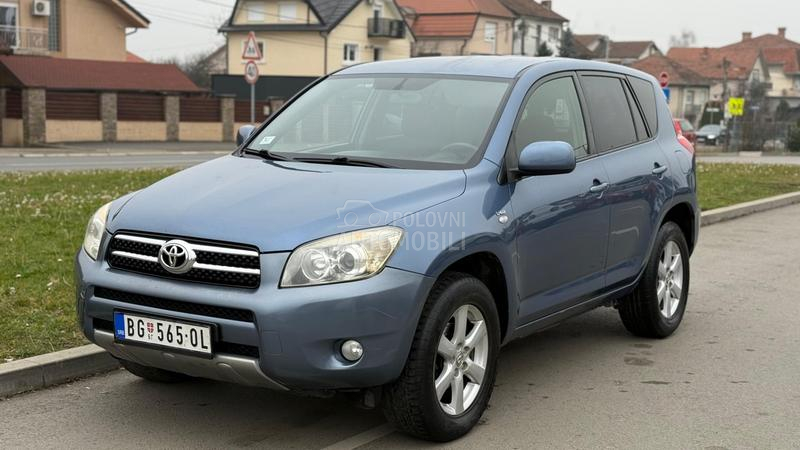 Toyota RAV 4 2.2 T.O.P PONUDA