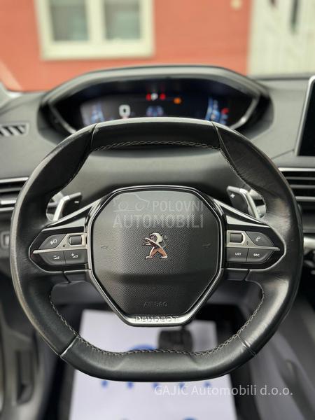 Peugeot 3008 1.2b