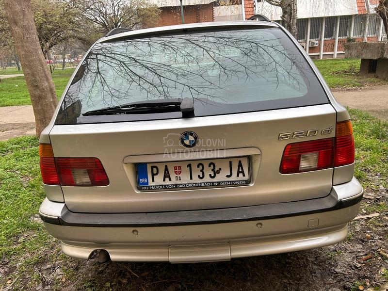 BMW 520 