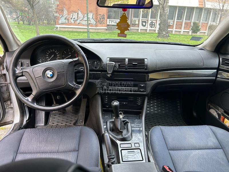 BMW 520 