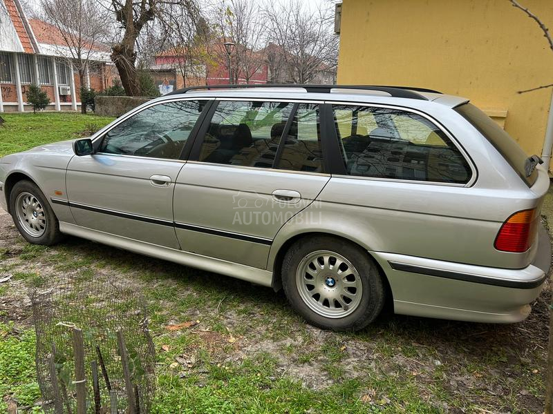 BMW 520 