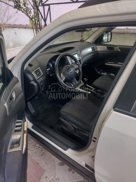 Subaru Forester 2.0 X
