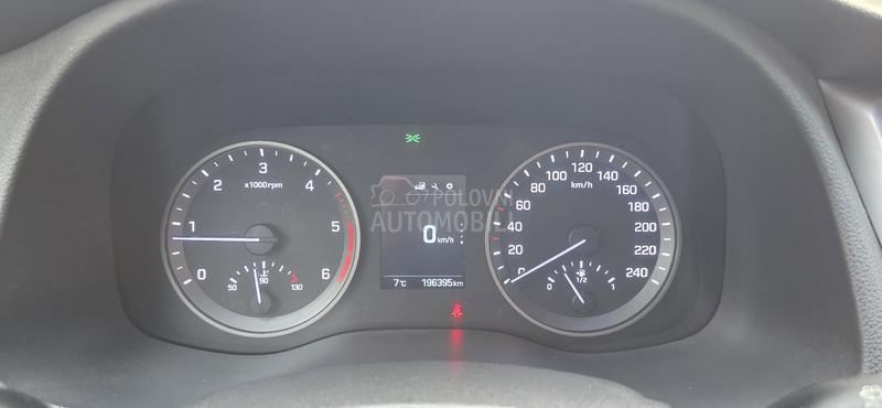 Hyundai Tucson 1.7 crdi Svajcarska