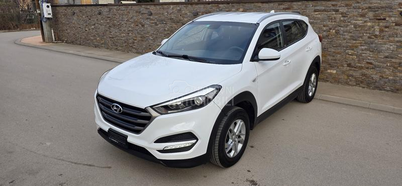 Hyundai Tucson 1.7 crdi Svajcarska