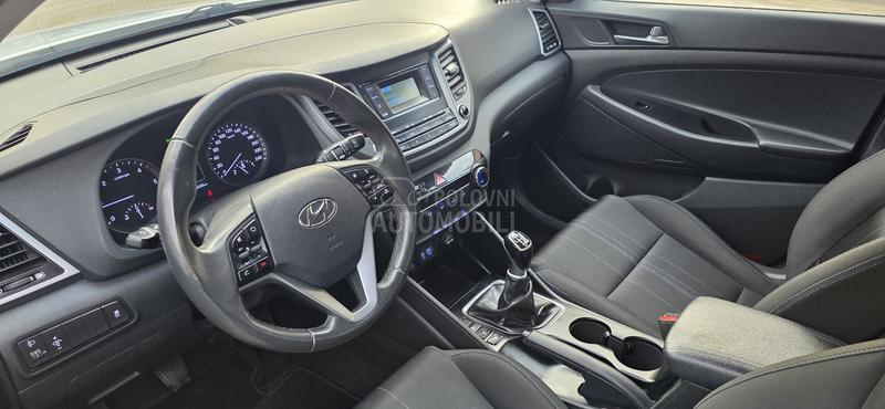 Hyundai Tucson 1.7 crdi Svajcarska
