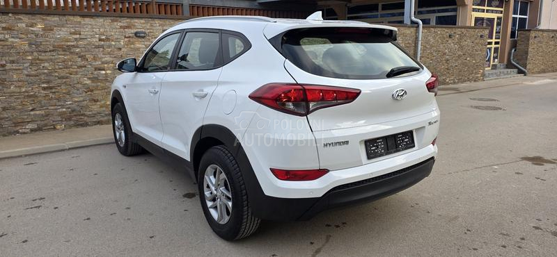 Hyundai Tucson 1.7 crdi Svajcarska